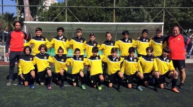 ALİAĞASPOR FK U13 GELECEK İÇİN UMUT VAADEDİYOR