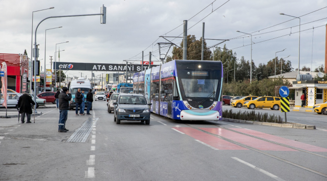 KARŞIYAKA VE ÇİĞLİ TRAMVAY HATLARINDA AKTARMASIZ ULAŞIM BAŞLIYOR