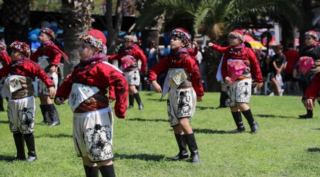 ALİAĞA'DA BALIK SEZONU ŞENLİKLE KUTLANDI