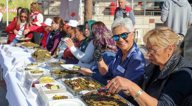 ALİAĞA'DA ZEYTİN HASAT ŞENLİĞİ RENKLİ GÖRÜNTÜLERE SAHNE OLDU